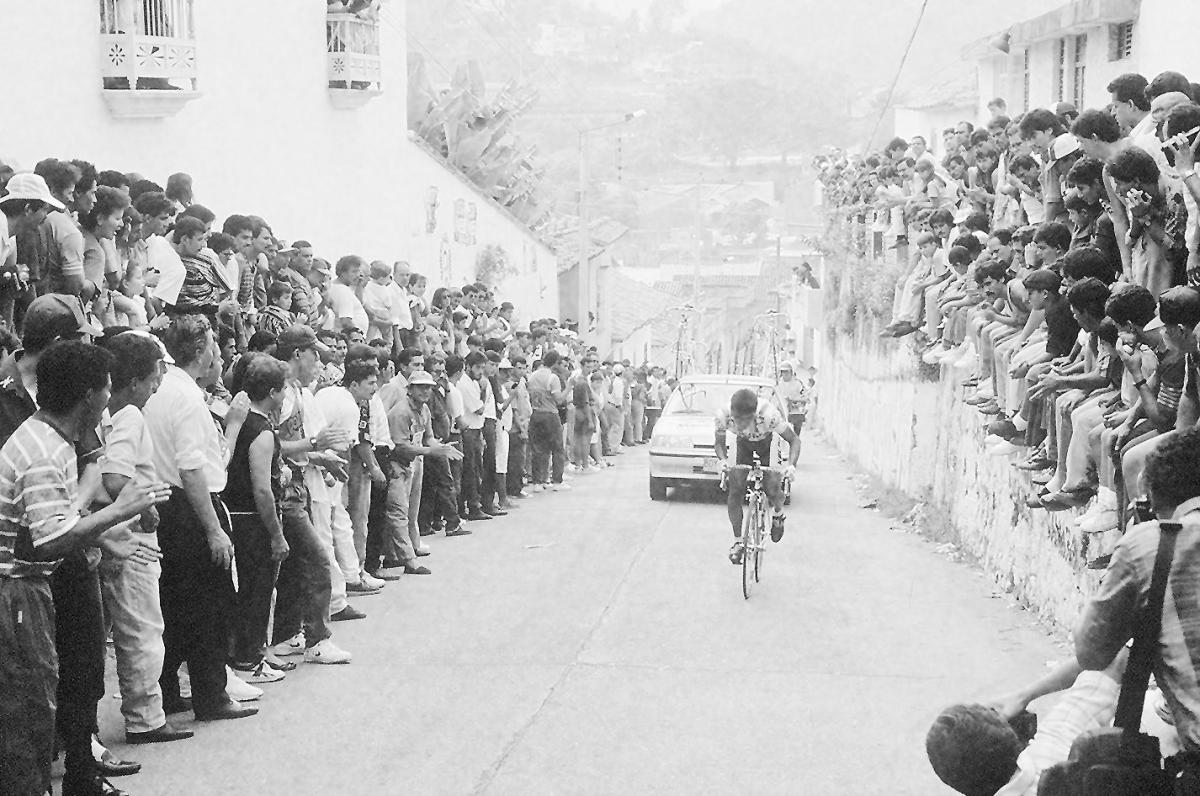 La Vuelta a Colombia, entre nacionalismo y universalismo Señal Memoria